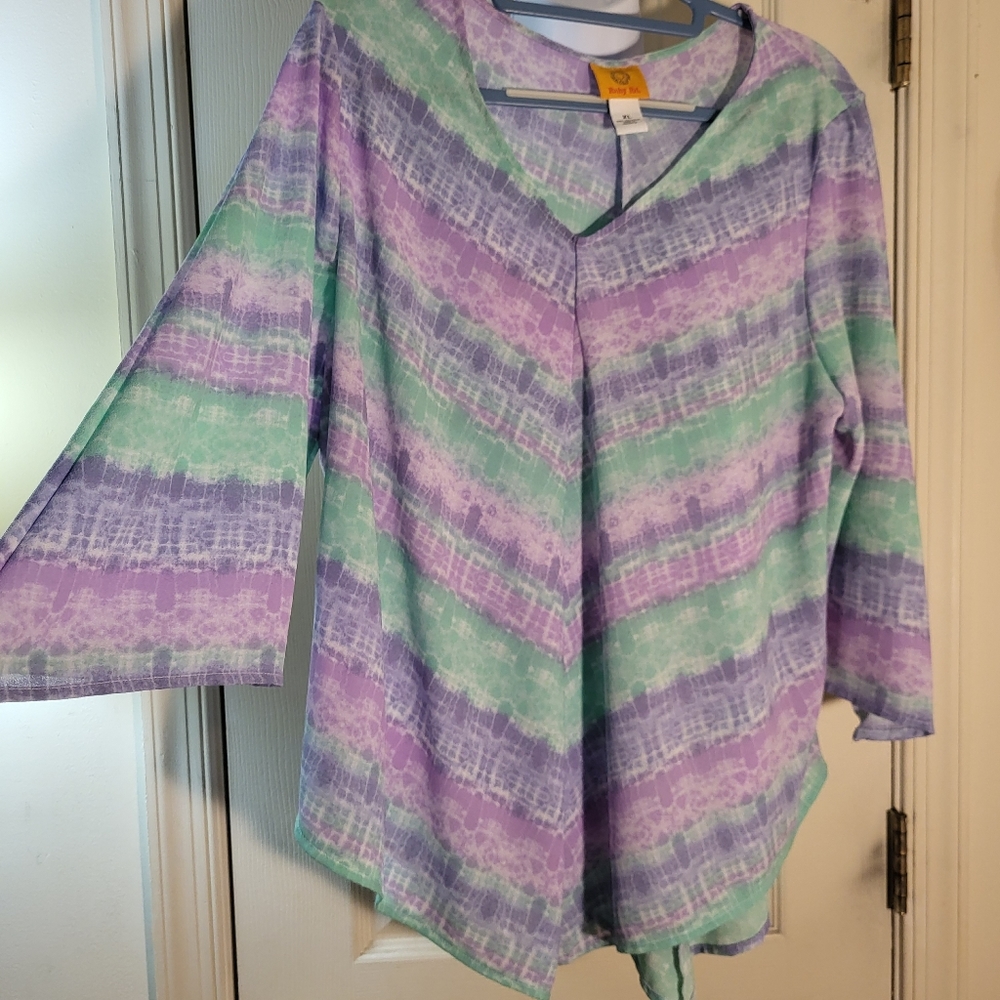 XL Ruby Rd. Handerchief Hem Blouse Top